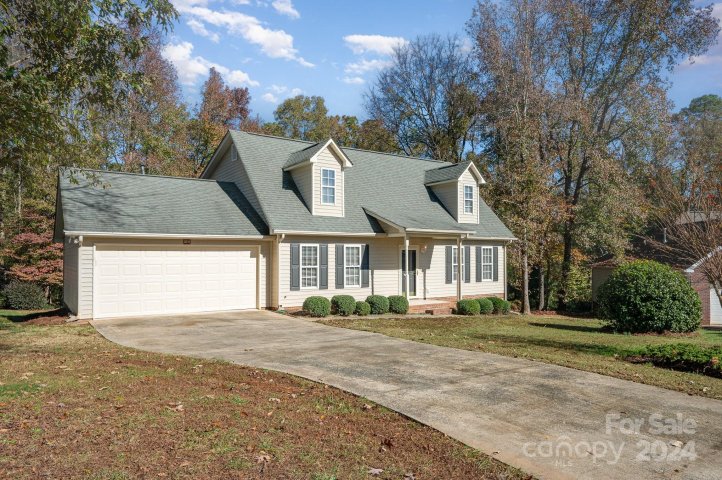 2111 Westminster Lane sold home in Buckingham, Matthews, NC