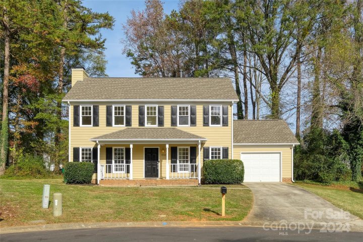 7538 Crestside Lane sold home in Sherbrook, Charlotte, NC