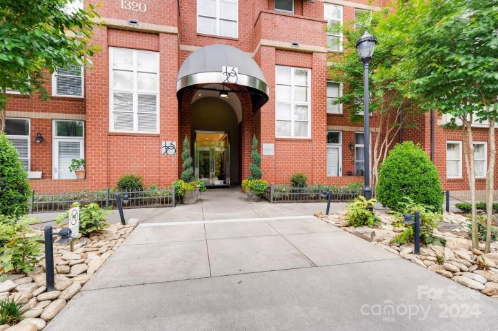 1320 Fillmore Avenue 504 sold home in Latta Pavilion, Charlotte, NC