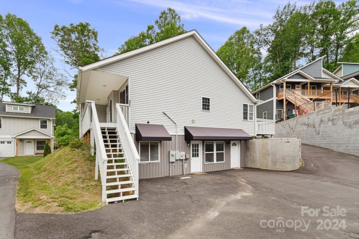 400 Little Sycamore Lane sold home in Sycamore Cove, Asheville, NC