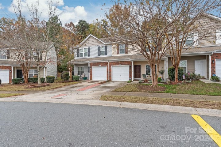 13965 Singleleaf Lane sold home in Charlotte Pines, Charlotte, NC