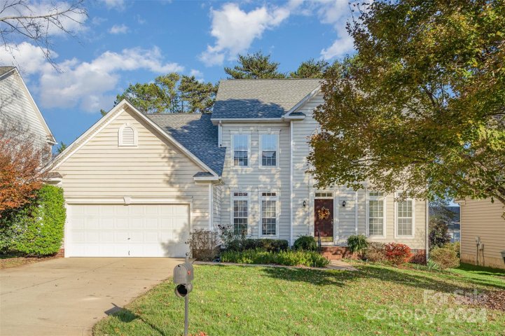 9912 Mitchell Glen Drive sold home in Mitchell Glen, Charlotte, NC