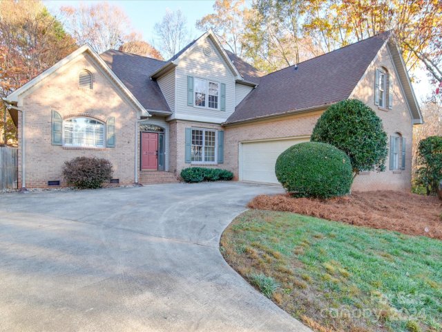 2000 Shadwell Court sold home in Jefferson Woods, Gastonia, NC