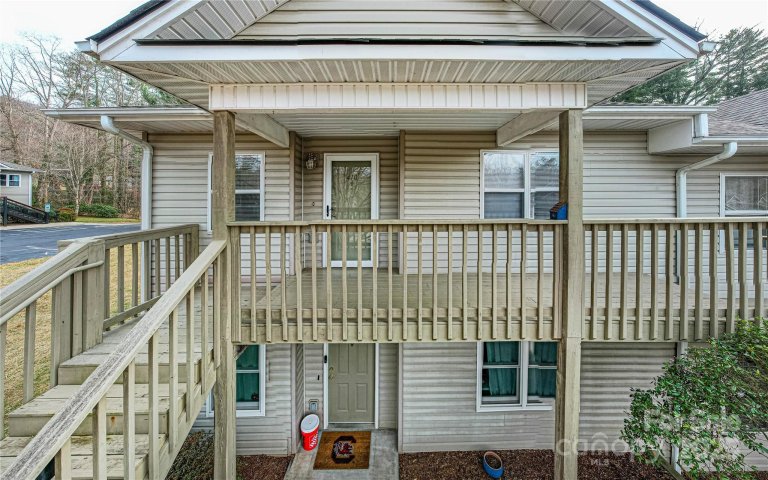 410 Carlyle Way sold home in Carlyle Condominiums, Asheville, NC