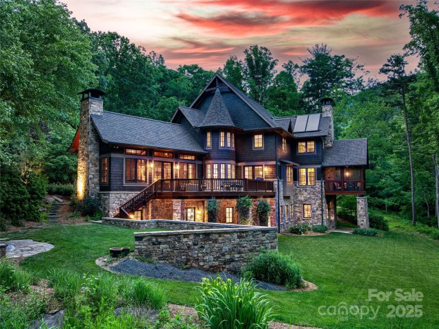 51 Robinhood Road sold home in Sherwood Heights, Asheville, NC
