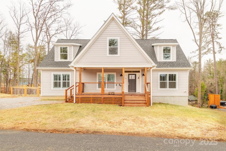 127 Cascade Ridge Road sold home in Cascade Ridge, Fairview, NC