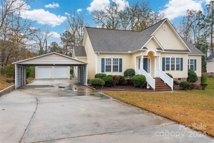 2429 Prince Drive sold home in Smokerise, Lancaster, SC