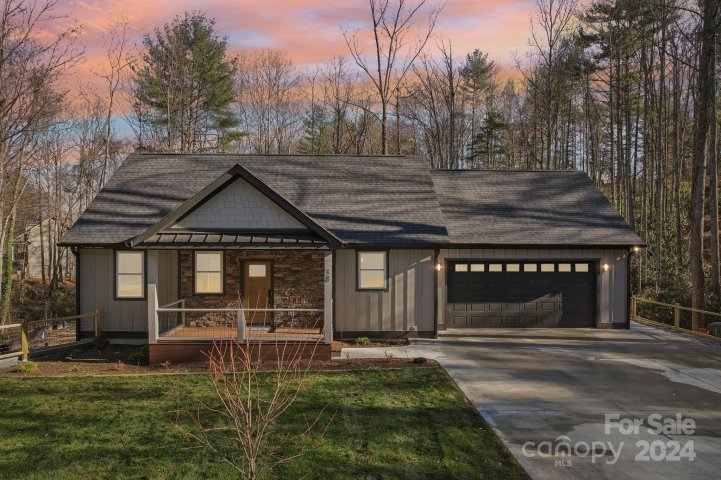 38 Chestnut Lane sold home in Chestnut Ridge, Hendersonville, NC