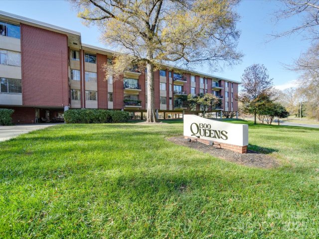1300 Queens Road 303 sold home in Queens Towers, Charlotte, NC