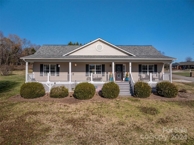 2051 Gary Lane sold home in Plaza Ridge, Hickory, NC