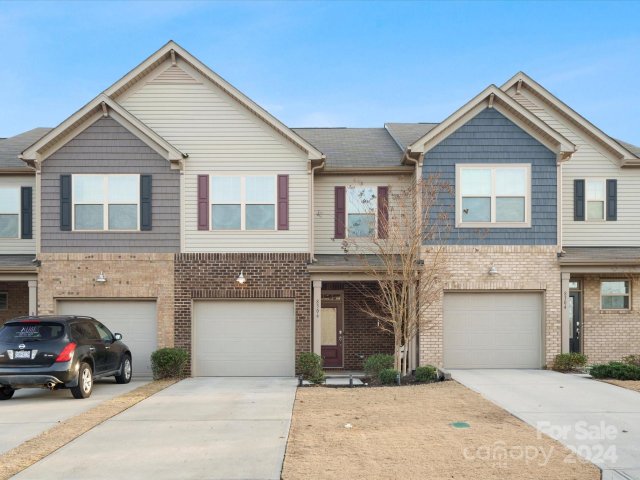 8306 Hibiscus Lane sold home in The Grove, Fort Mill, SC