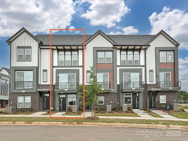1611 Polk Street pending home in Equinox, Charlotte, NC