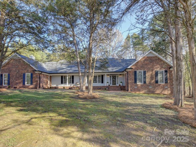5529 Five Knolls Drive sold home in Five Knolls Estates, Charlotte, NC
