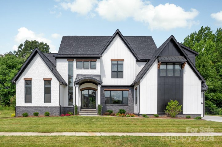 10125 Laurier Lane sold home in Belleterre, Huntersville, NC