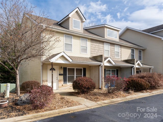 21 English Ivy Road sold home in Leicester Village, Asheville, NC