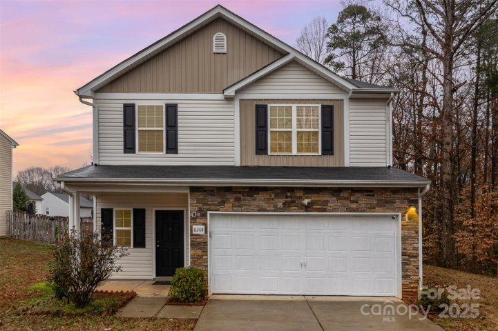 6204 Springbeauty Drive sold home in Applegate, Charlotte, NC