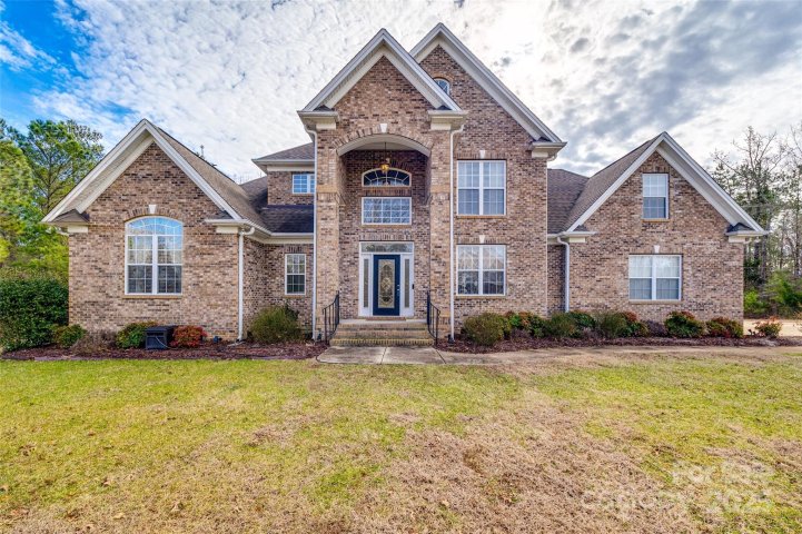 2420 Valelake Road sold home in The Glades At Windswept Cove, York, SC