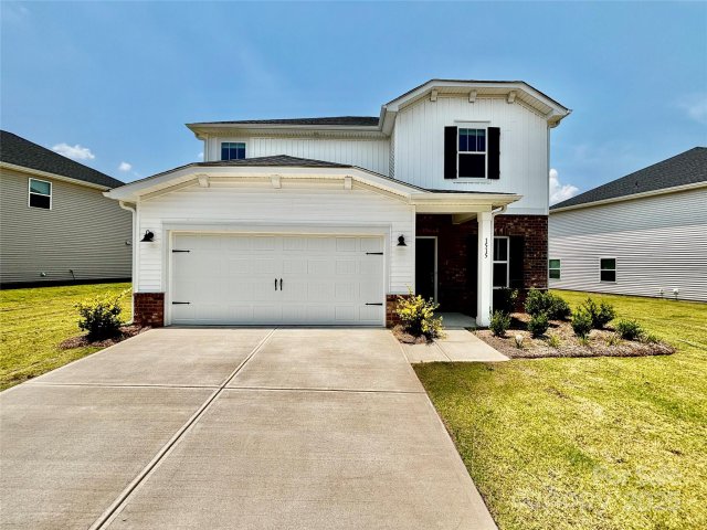 1515 Harper Landing Boulevard pending home in Harper Landing, Stanley, NC