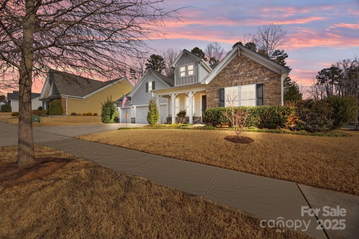 8829 Bur Lane sold home in Cobblestone Manor, Huntersville, NC