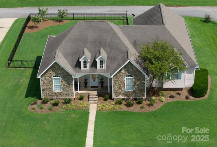 1211 Maddy Lane sold home in Stoneridge Lakes, Rock Hill, SC