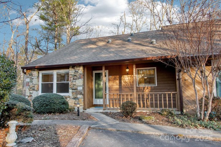 28 Pencross Circle sold home in Pencross Estates, Etowah, NC
