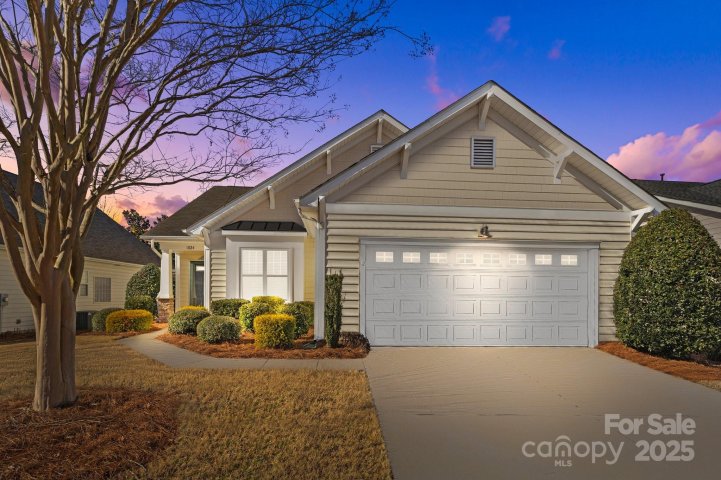 1024 Knob Creek Lane sold home in Lake Shore On Lake Wylie, Tega Cay, SC