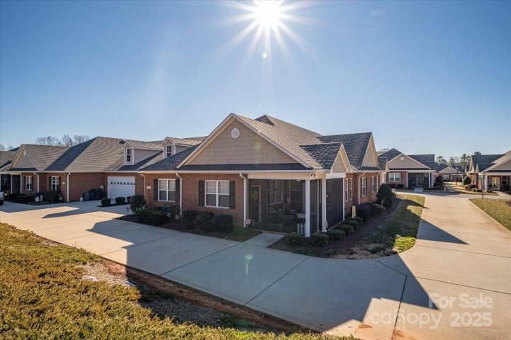 8176 Viscount Court sold home in 3 Cherry Way, Denver, NC