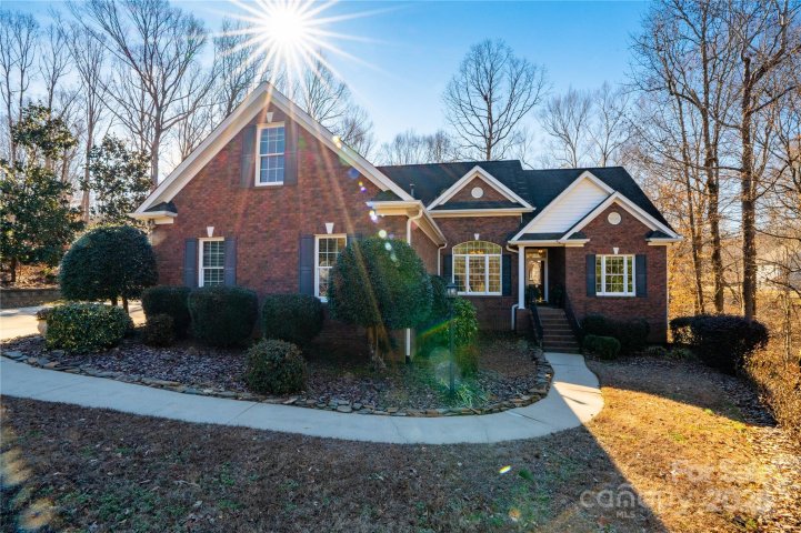 909 Tiffany Lane sold home in Lauren Woods, Lowell, NC