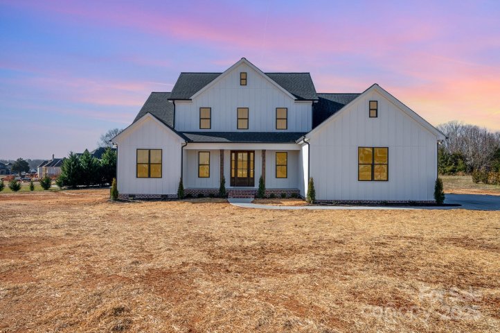 1085 Rolling Meadows Drive sold home in Rolling Meadows, Mooresville, NC