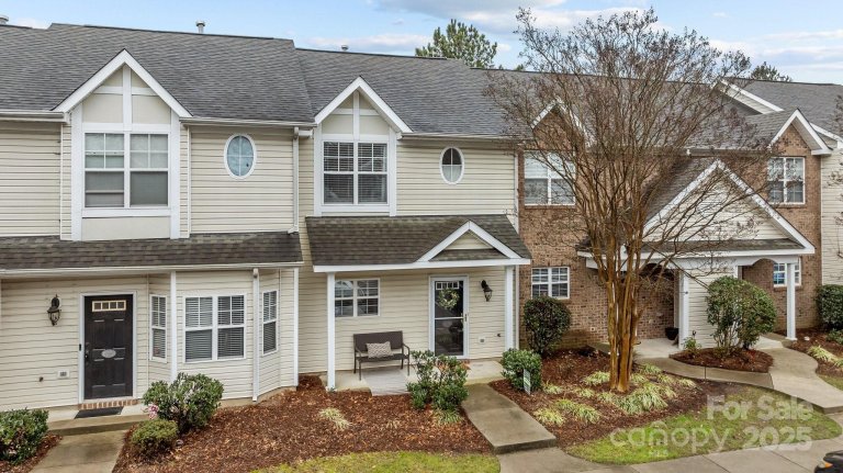 12250 Savannah Garden Drive sold home in Savannah Townhomes, Charlotte, NC