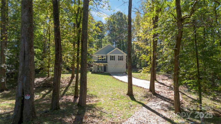 305 Saddlewood Drive sold home in Saddlewood, Gastonia, NC