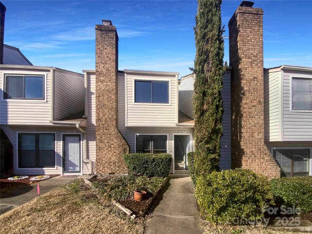 10945 Carmel Crossing Road sold home in Carmel Crossing, Charlotte, NC