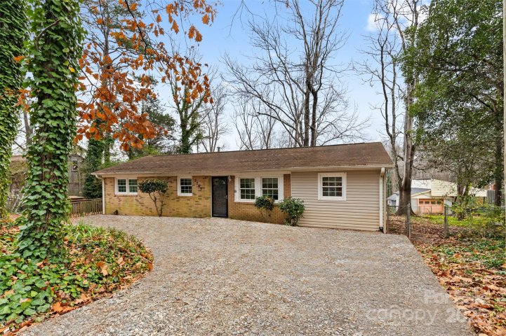 2209 Donnabrook Lane sold home in Fallscrest, Gastonia, NC