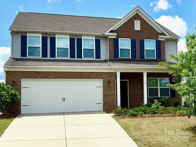 121 Mackinac Drive sold home in Parkmont, Mooresville, NC