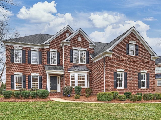 6042 Legacy Circle sold home in Country Club Estates, Charlotte, NC