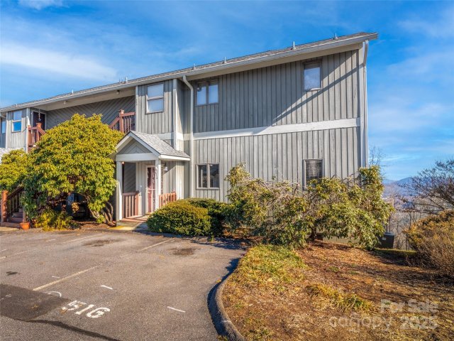 516 Windswept Drive sold home in Windswept Views, Asheville, NC