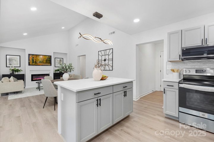 608 Picketts Circle sold home in Valley Estates, Indian Trail, NC