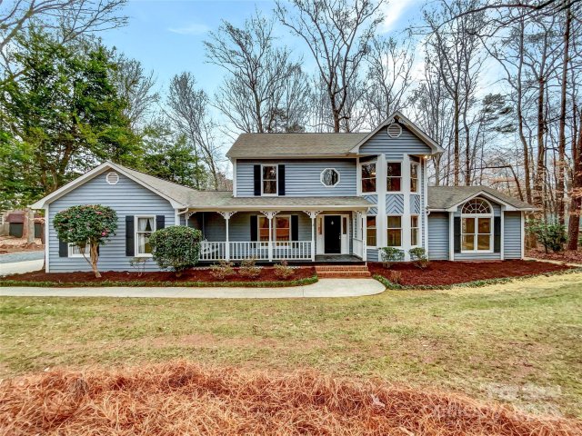 14147 Maple Hollow Lane sold home in Country Woods, Mint Hill, NC