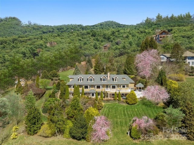 700 Laurel Ridge Drive sold home in Laurel Ridge Country Club, Waynesville, NC