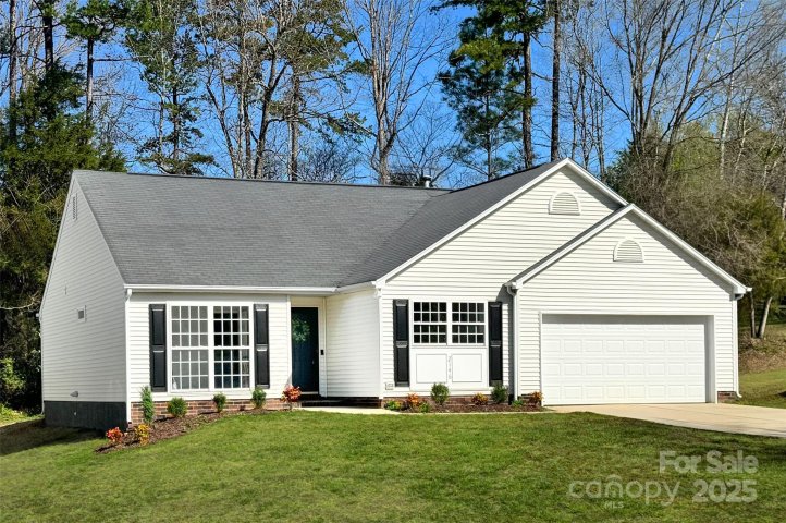 2146 Mallard Green Place sold home in Mallard Woods, Charlotte, NC