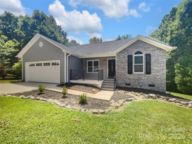 121 Purple Finch Lane sold home in Whippoorwill Woods, Mooresville, NC