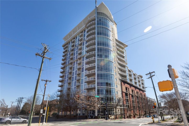 505 E 6th Street 1006 sold home in Courtside, Charlotte, NC