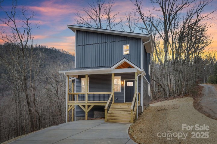 143 Blossom Ridge sold home in MEADOW VIEW ESTATES, Leicester, NC
