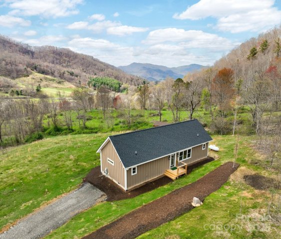 295 Split Pine Cove sold home in Split Pine Estates, Clyde, NC
