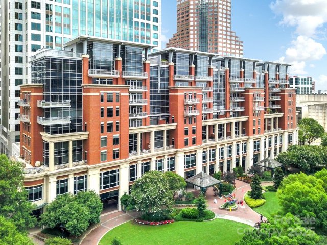 435 S Tryon Street 610 sold home in The Ratcliffe, Charlotte, NC