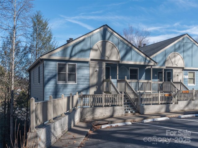 77 Whitfield Way 1 sold home in Tri Vista Villas, Lake Junaluska, NC