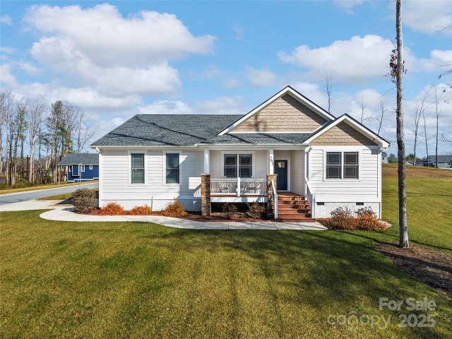 203 Windy Acres Knoll Drive sold home in The Cottages at Windy Knoll, Hendersonville, NC