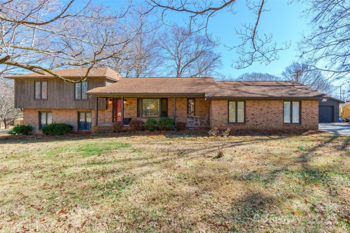 1226 Twin Lakes Road sold home in Monterey Hills, Rock Hill, SC