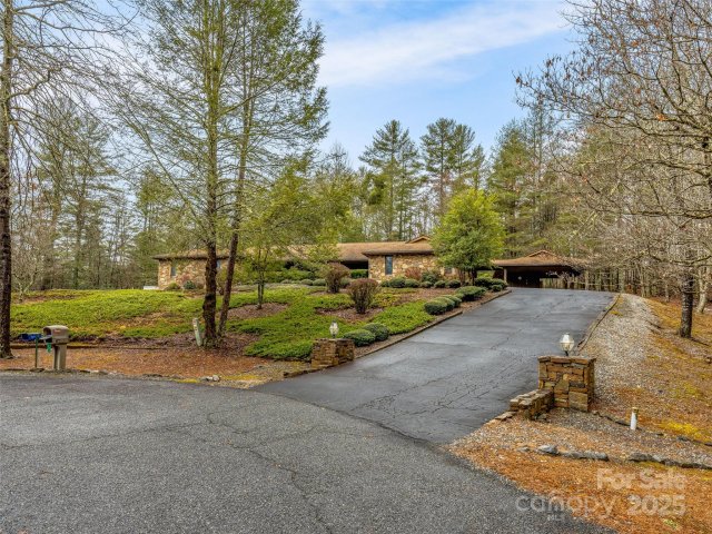57 Hamilton Drive sold home in Westbridge, Hendersonville, NC