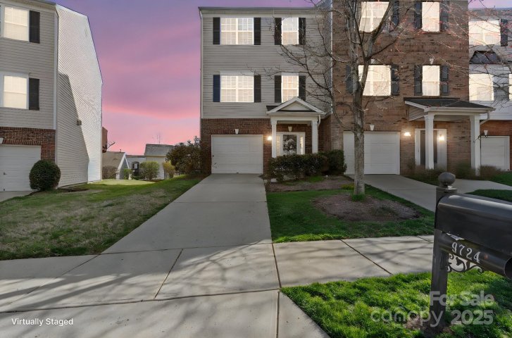 9724 Walkers Glen Drive sold home in Walkers Glen, Concord, NC